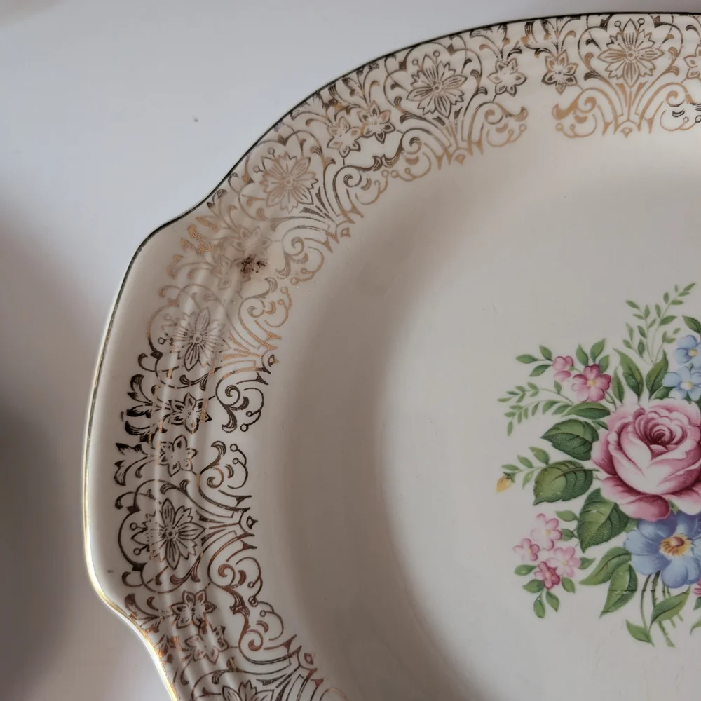 Limoges Triumph Rosalie Plates with Warranted 22K Gold Trim